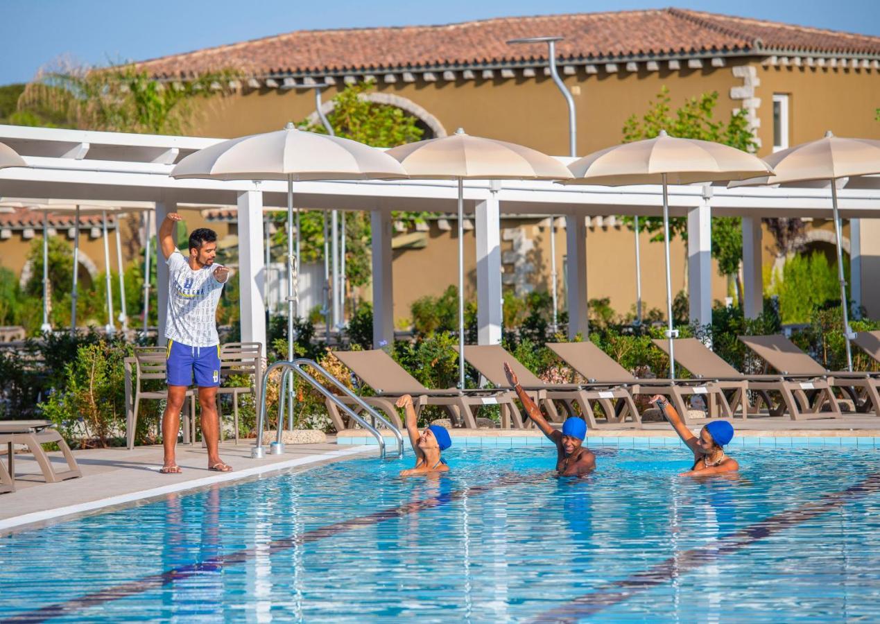 Is Serenas Badesi Resort Exterior foto